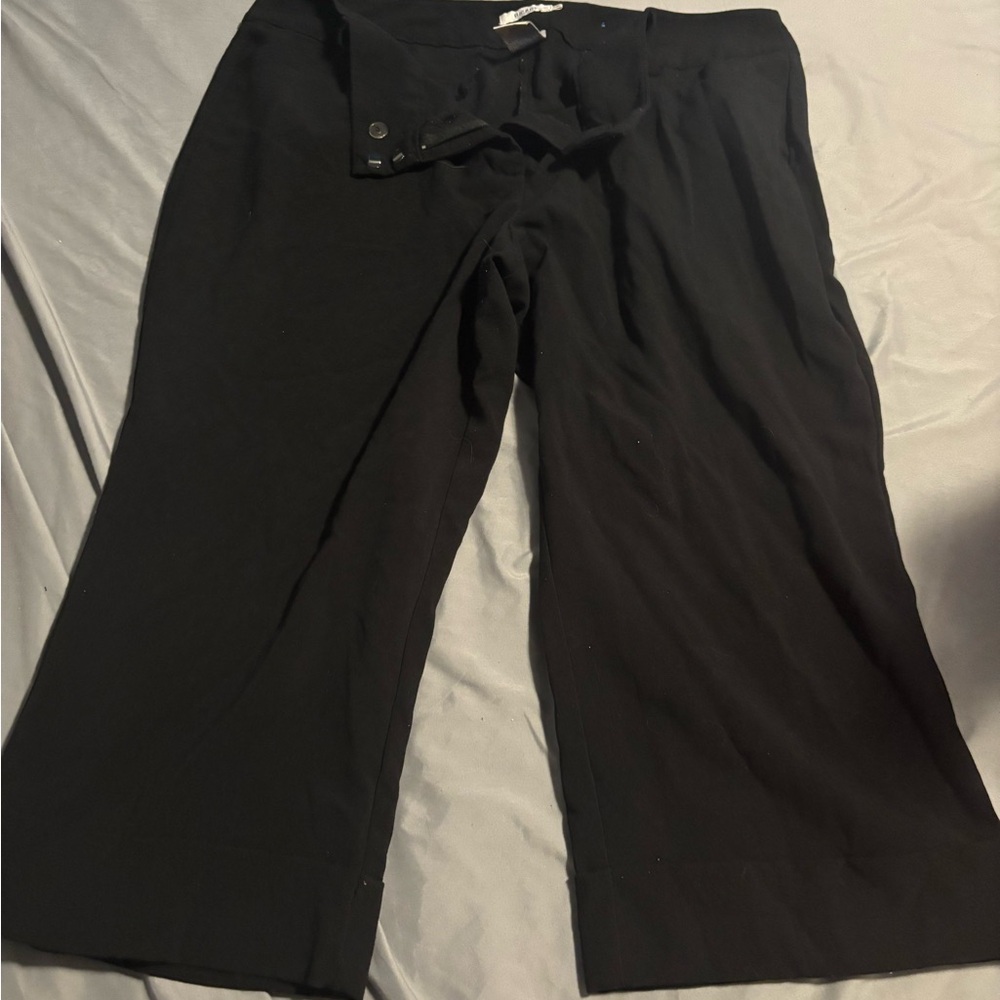 Black Wide-Leg capri Dress Pants